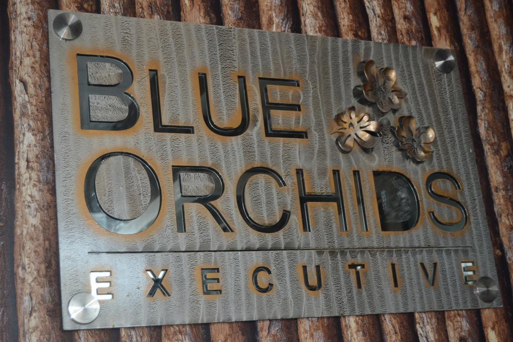 Hotel Blue Orchids Executive Mumbai Exterior photo